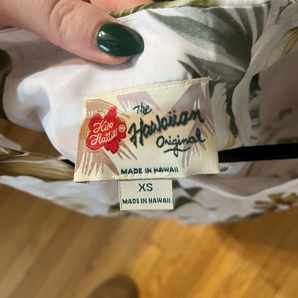 Tropical Sundress made in Hawaii
Worn once - Picture 3 of 3